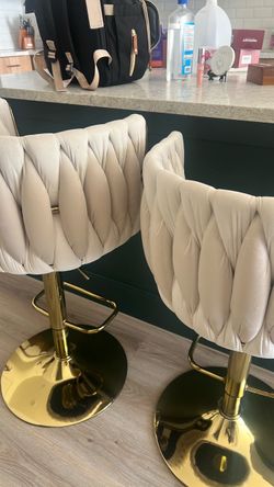 Set of 2 Cream Tufted Bar Stools with Gold Base