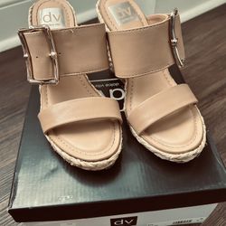 DV Dolce Vita Size 6 Wedges- New 