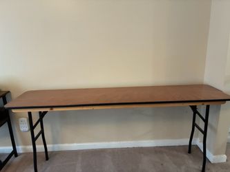 Used folding table 6Ft