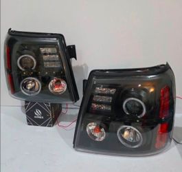 Cadillac Escalade 2002-2006 Headlights