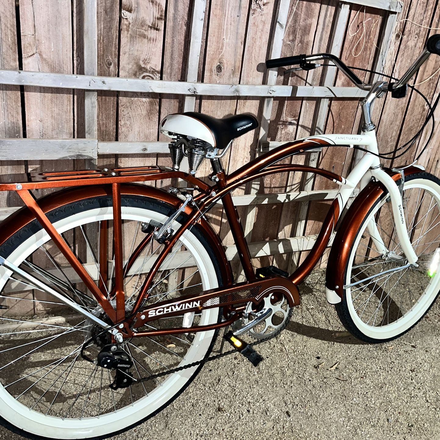 26 inch Schwinn Sanctuary 7 7 speed for Sale in Riverside CA