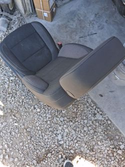 2022 2500 HD silverado driver side seat