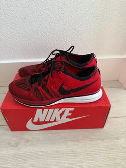 Nike Flyknit Trainer (university red) size 11