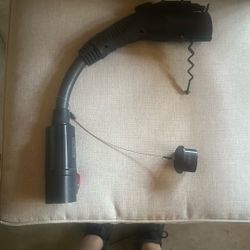 Lectron - Tesla to J1772 Adapter, Max 40A & 250V - Compatible with Tesla