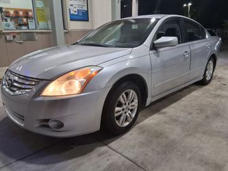 2011 nissan altima 72k miles one owner