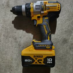 Dewalt 20V Hammer drill  like new