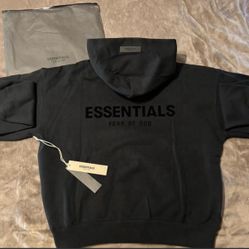 🔥 FEAR OF GOD ESSENTIALS HOODIE – BLACK (STRETCH LIMO) – SIZE XXS (NEW)