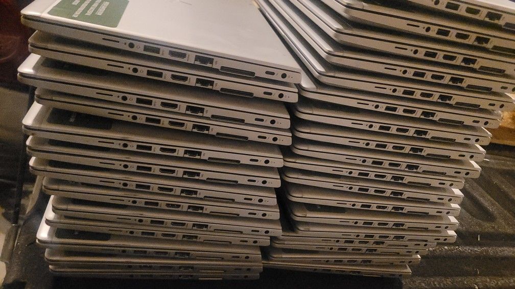 HP ELITEBOOK 830 G5
16gb ram, i7- 8th gen, 512GB ssd