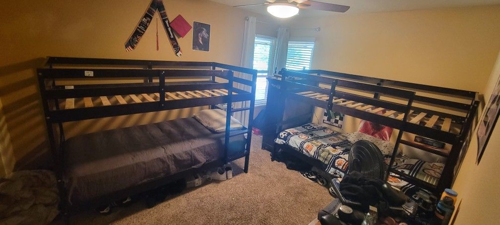Twin Bunk Beds