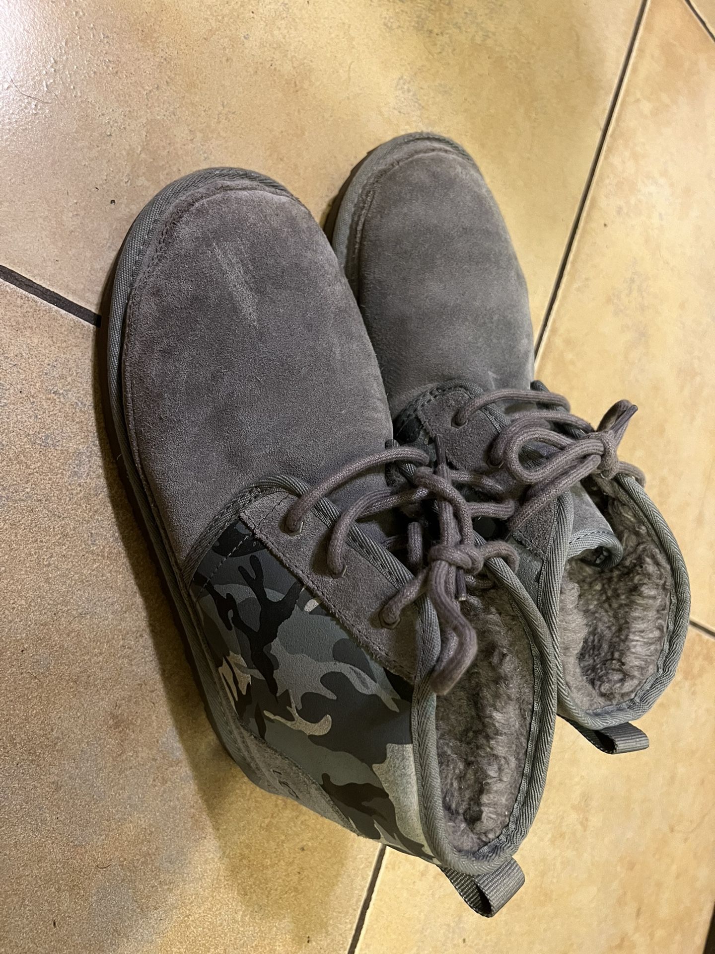 uggs boots grey camo  