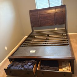 Queen, Sleigh Bed With Storage, Solid Wood.