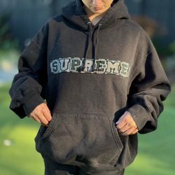 Supreme Hoodie