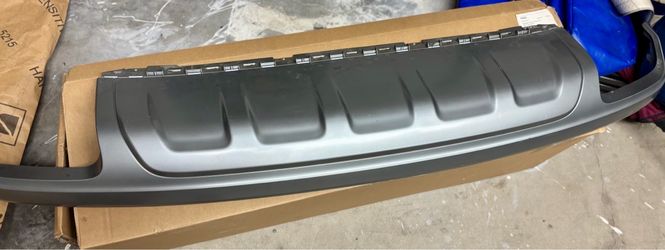 Audi Q7 OEM rear lower bumper valance, diffuser, or lower spoiler/trim panel