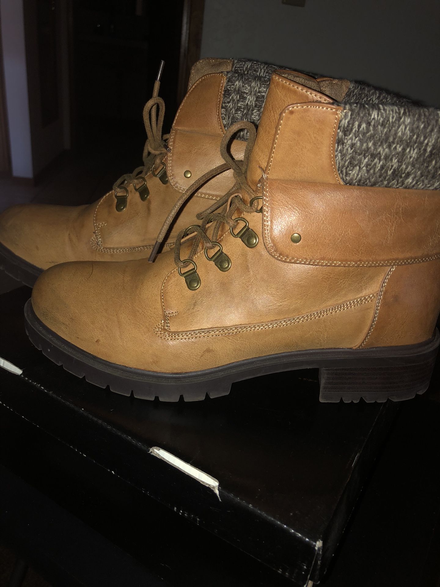 Torrid Hiking Boots sz 12