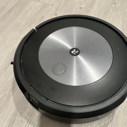 Roomba Robot Vacuum With Auto Dirt Tower
