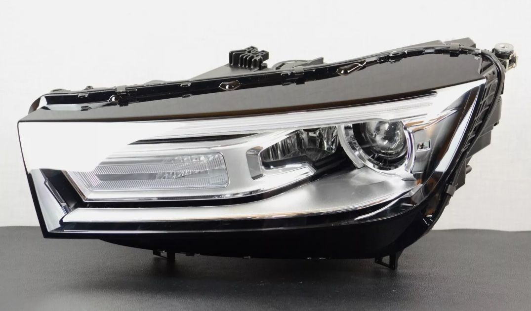 18-20 Audi Q5 Xenon HID Headlight Left Driver LH Part No. 80A941043B