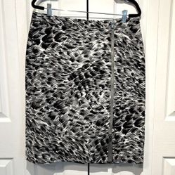 Talbots Black, Grey, White Pattern Lined Skirt Size 14