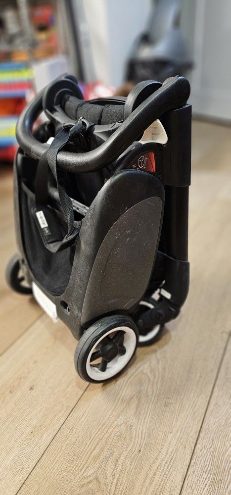 BUGABOO ANT LIGHTWEIGHT STROLLER *DISCONTINUED*