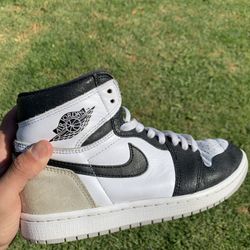 Jordan 1 Bleach Coral