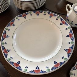 China “Verushka” Pattern From Wedgewood England 