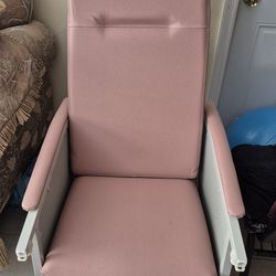 Medical Geri Chair  Excellent Condition