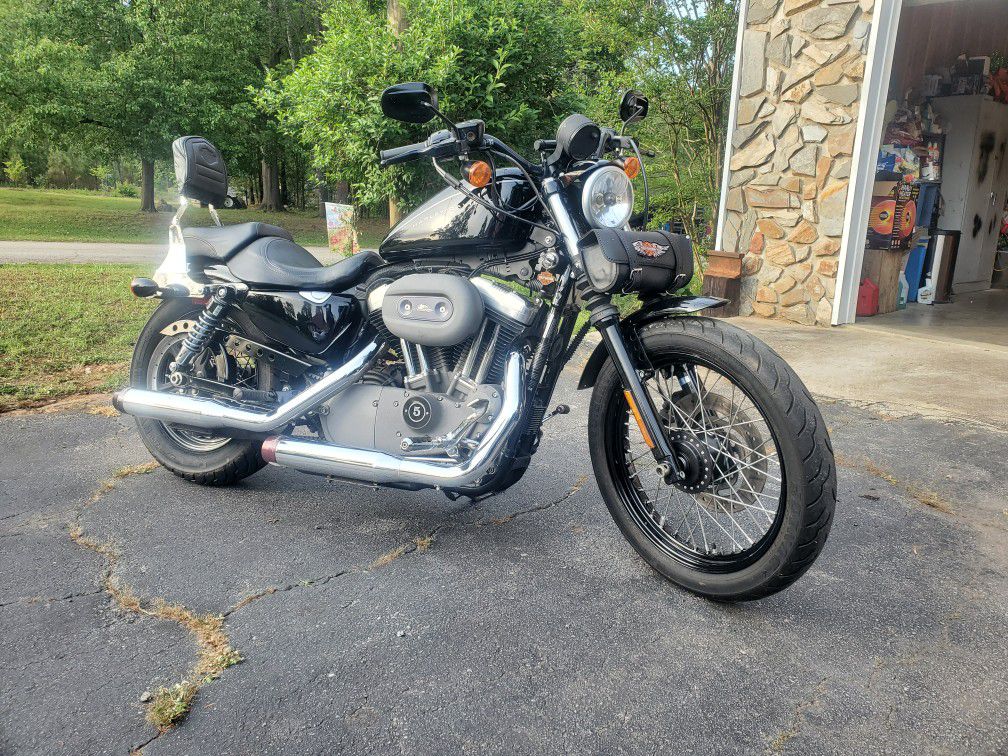 2009 Harley-Davidson Nightster / Sportster