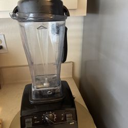 Vitamix 5200 Blender 