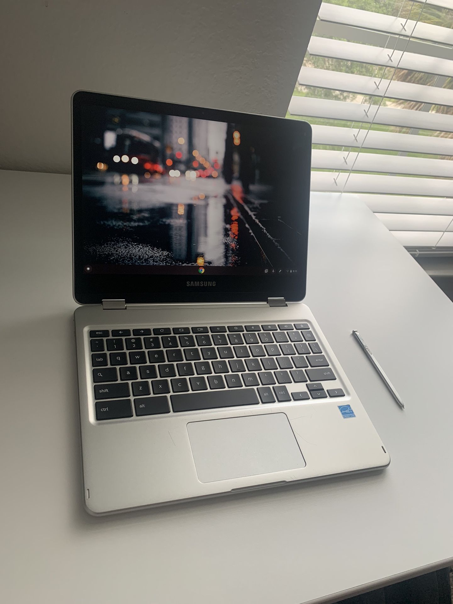 Samsung Chromebook Plus