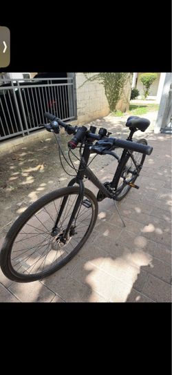 Marin Fairfax Hybrid Commuter Bike, Disc Brakes (Matte Black)