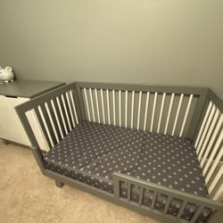 Convertible Crib & Dresser