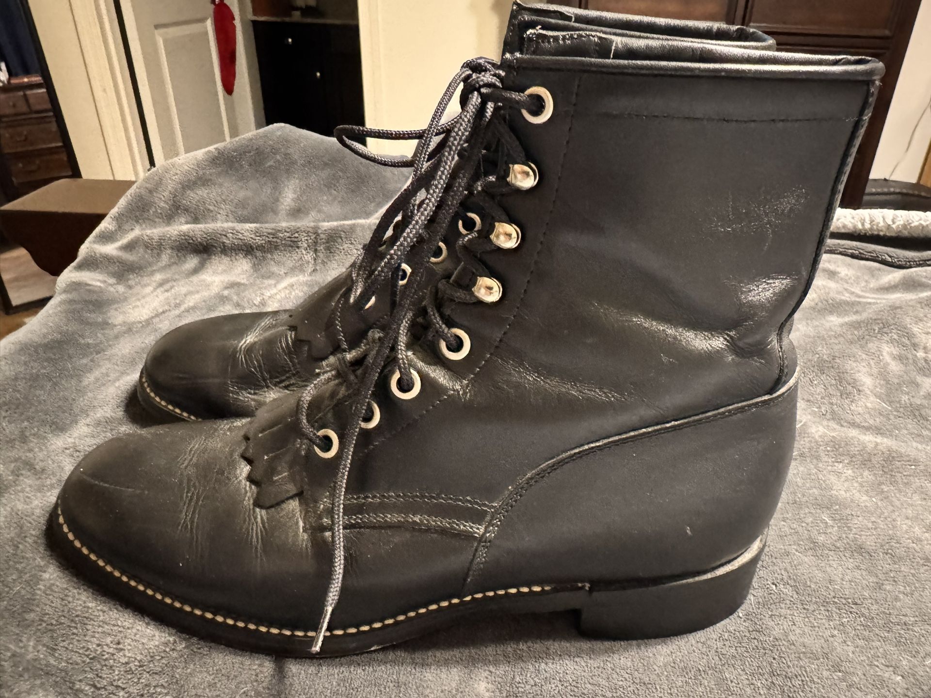 Justine Boots,Black