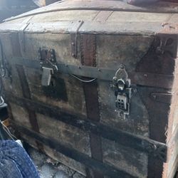 1875ish Steamer Trunk W/dome Lid