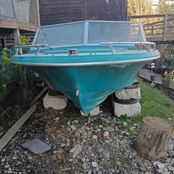 Free Fiberform Boat