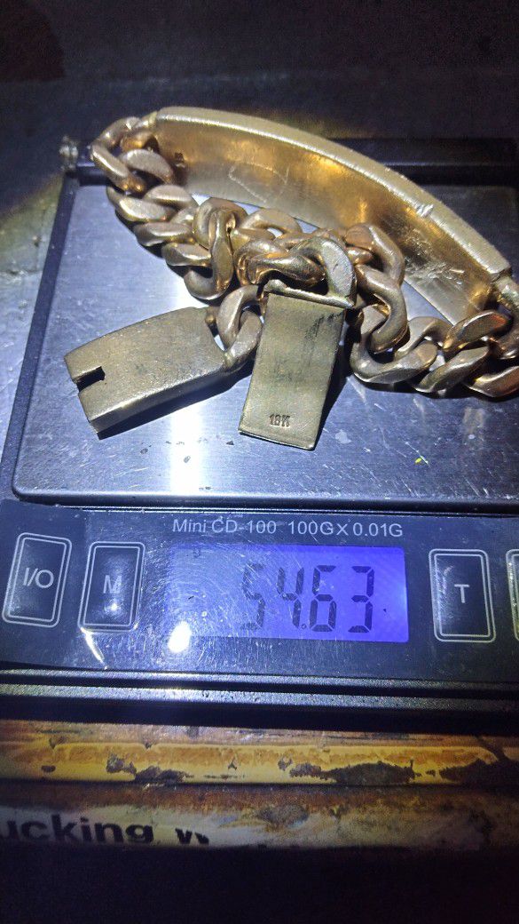18K Gold Bracelet 