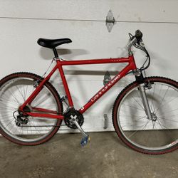 Cannondale 26” Wheel Mountain Bike Bicycle 