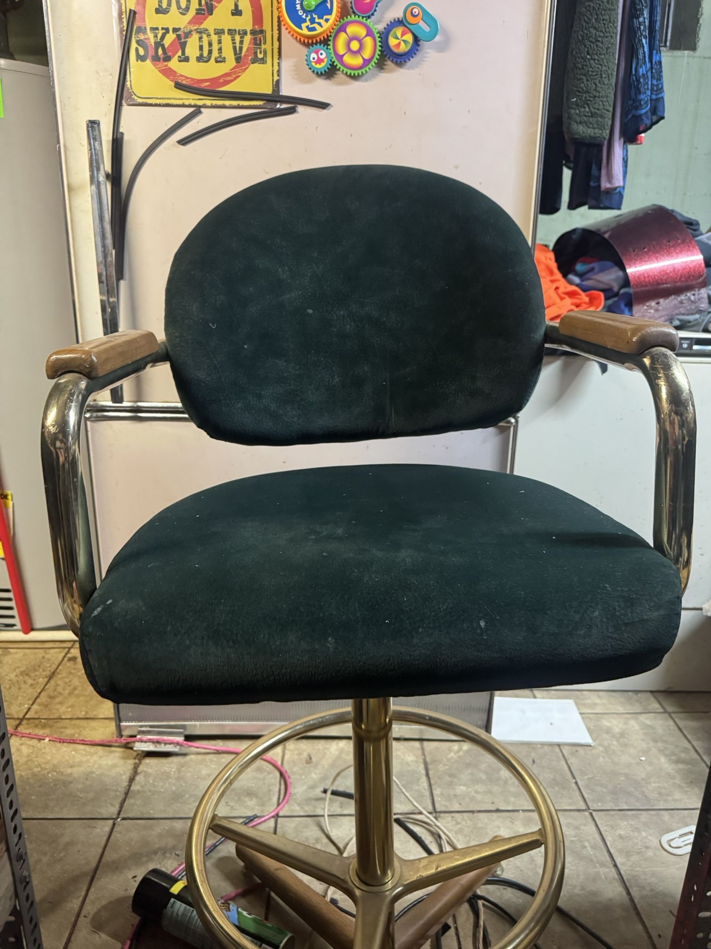 3 Mint Vintage Green High top Barstools(READ!!!)