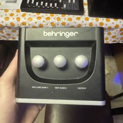 Behringer Focusrite 