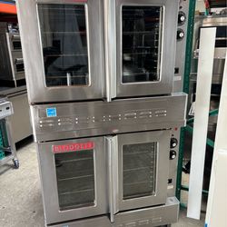 BLODGETT Gas Double stack convection ovens works great on wheels zephaire Dual commercial bakery restaurant kitchen if you see them that means they’r