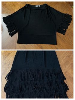Beautiful Chico’s Travelers Matching Blouse/Skirt with Boho 70’s Style Fringe Sleeves and Boat Neck