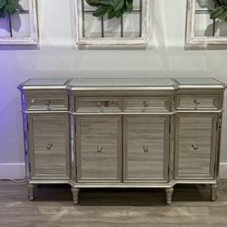 Beautiful mirrored console table