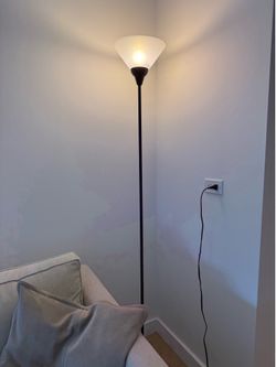 Floor lamp