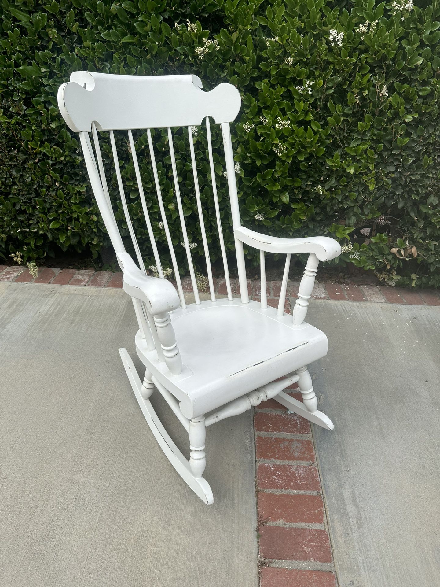 Shabby Chic, White Wood Rocking chair