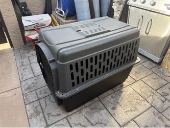 **PetMate XL dog crate/kennel**