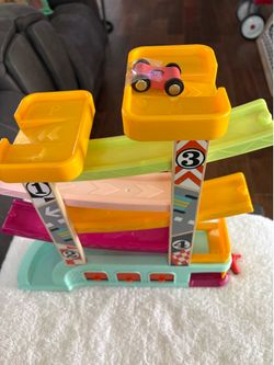 Multi level classic wooden car ramp