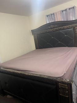 Royal King Size Bed