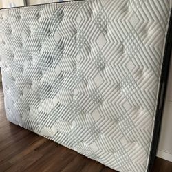 Beautyrest Mattress QUEEN SIZE 