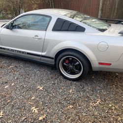 05 Mustang