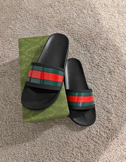gucci slides (9/9.5)