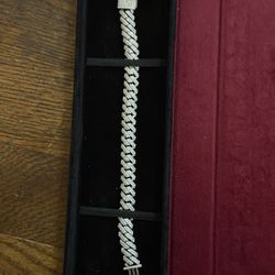 7.5 Inch Cuban Bracelet  Moissanite *passes Diamond Testers* 