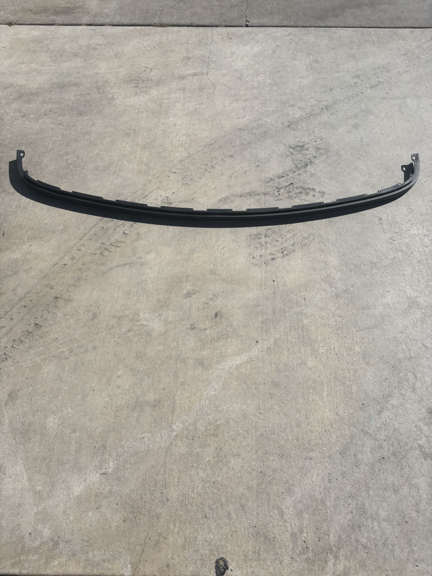 03-06 GMC Sierra Lower Valance Lip Deflector
